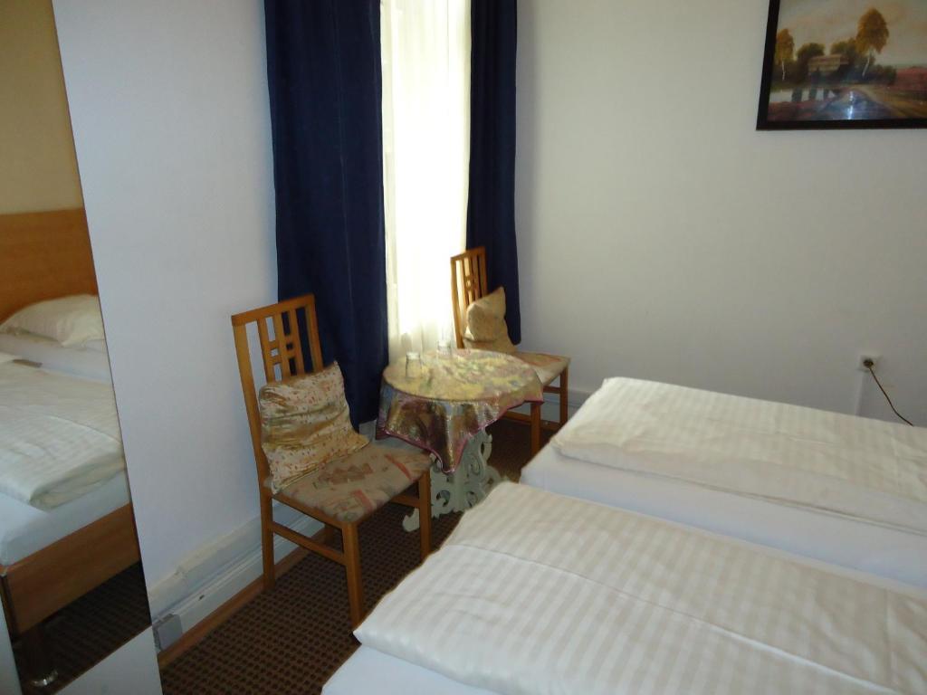 Hotel Garni Nord Hamburg Room photo